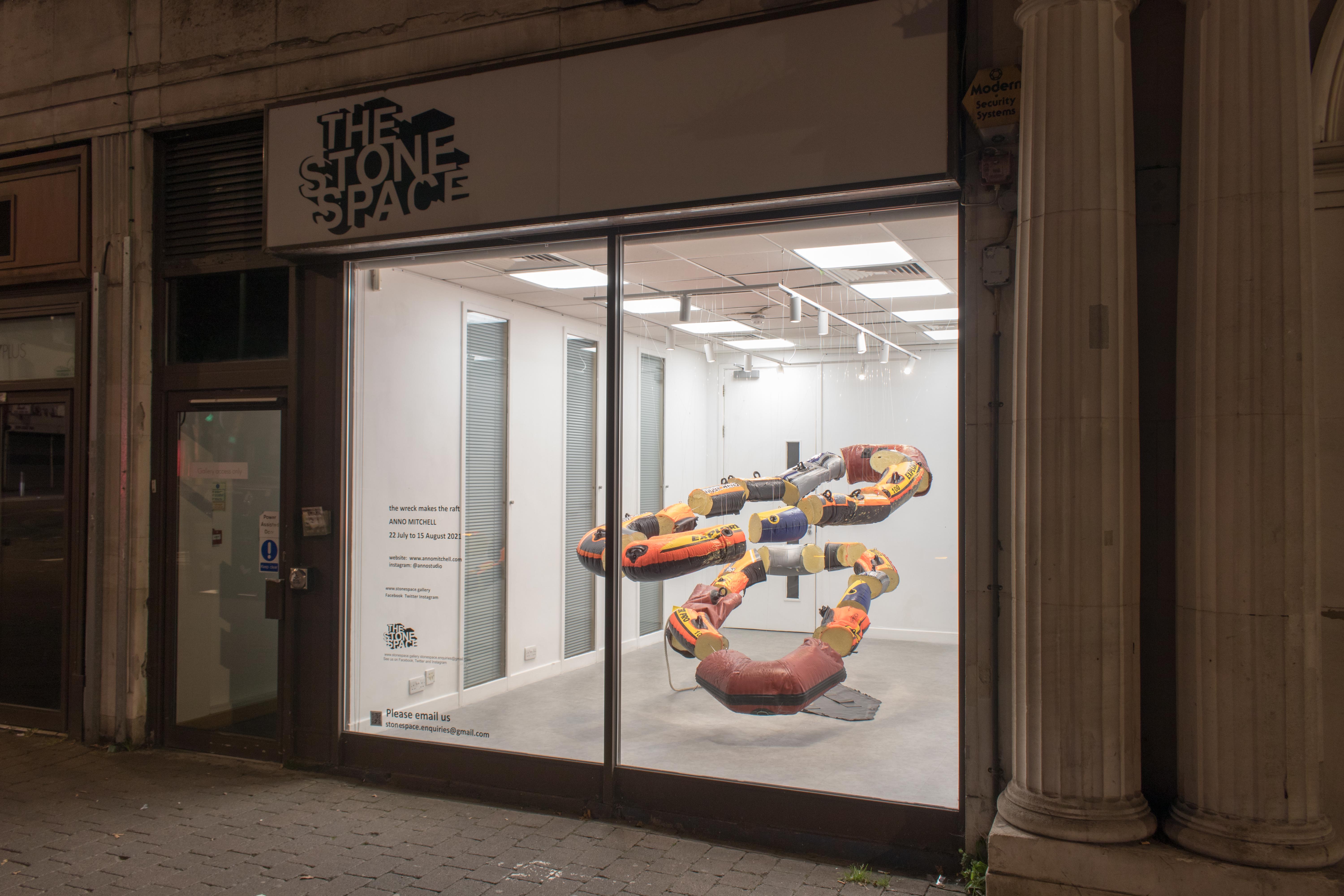 Installation Stone Space gallery